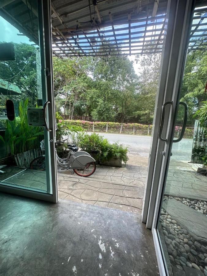 Une Jai Place เรือนอุ่นใจ Pimaj Kültér fotó